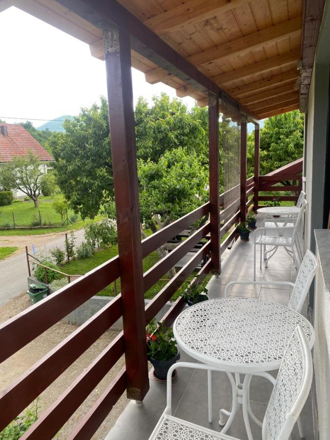 Apartman Laura Smoljanac Eksteriør billede
