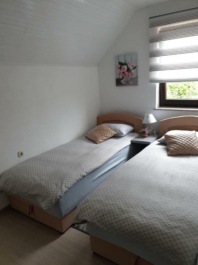 Apartman Laura Smoljanac Eksteriør billede